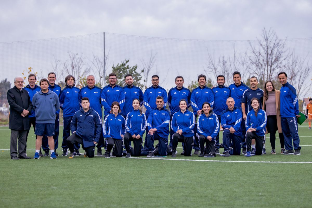 FIFA Imparte Curso Presencial para Formadores de Entrenadores