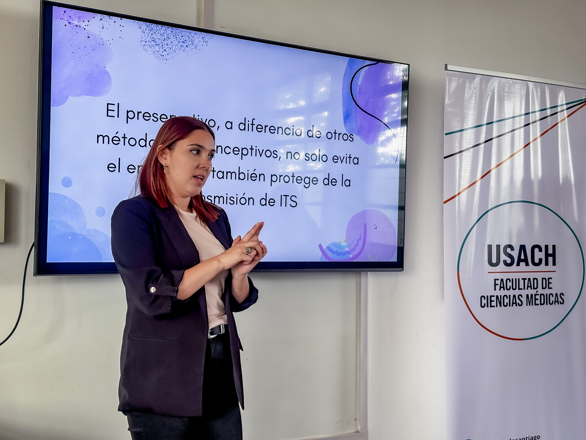 INAF y la Universidad de Santiago colaboran en charla sobre sexualidad y afectividad para estudiantes